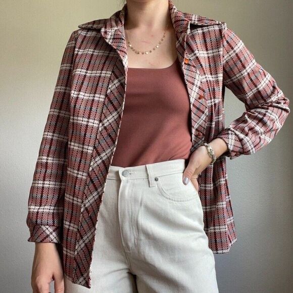 Vintage 1970s Women's Retro Collared Button Up Plaid Red Blue Long Sleeve Shirt - Picture 5 of 11